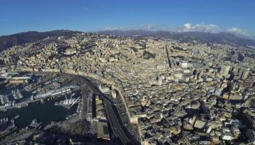 Genova, fotografia aerea con periferie
