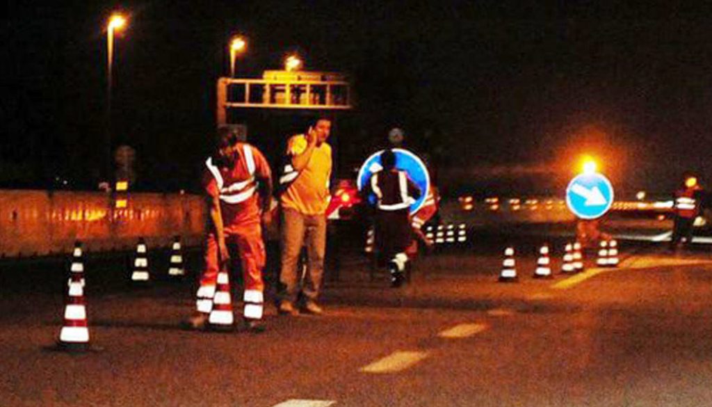 Sull'autostrada A7 sono state predisposte chiusure notturne per gli allacciamenti A12 - Genova Ovest e A12 - A10 in direzione Genova