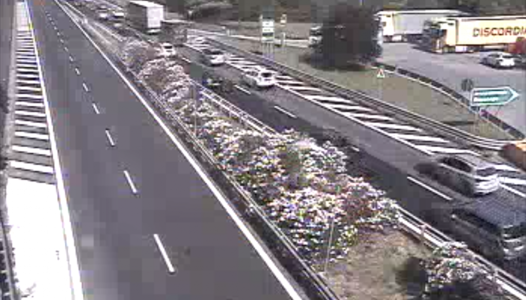 Alle ore 09:30 circa, sull’autostrada A12 Genova-Sestri Levante, nel tratto compreso tra Recco e Genova Nervi in direzione Genova si registrano 4 km di coda-