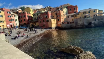 Nuovo divieto di balneazione a Boccadasse, a Genova; era avvenuto anche a inizio mese. Unico non conforme in Liguria