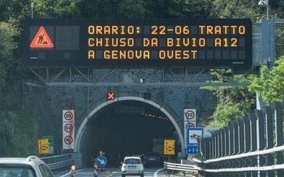 Sulla Autostrada A7 Serravalle-Genova saranno adottati i seguenti provvedimenti di chiusura: sugli allacciamenti A10 - A12 e Genova Ovest
