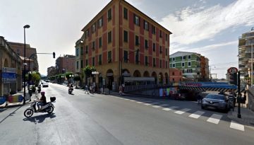 Ragazza 20 anni investita da auto mentre attraversa la strada tra Chiavari e Lavagna. Trauma cranico, è al S.Martino